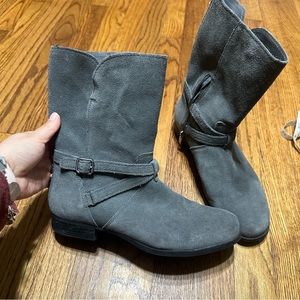 Uggs koolaburra leather boots size 9.5